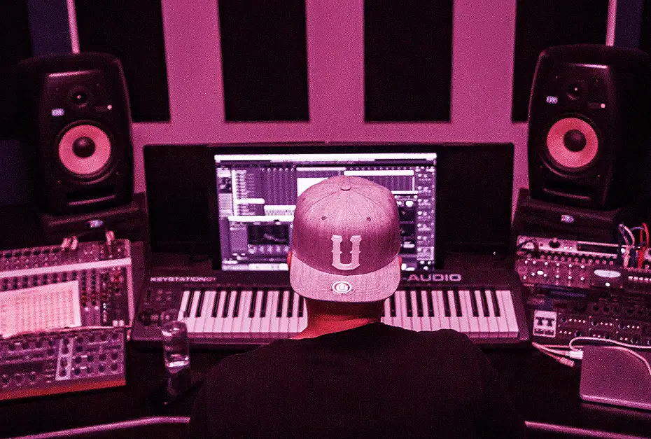 Is it OK Leaving Studio Monitors On Explained